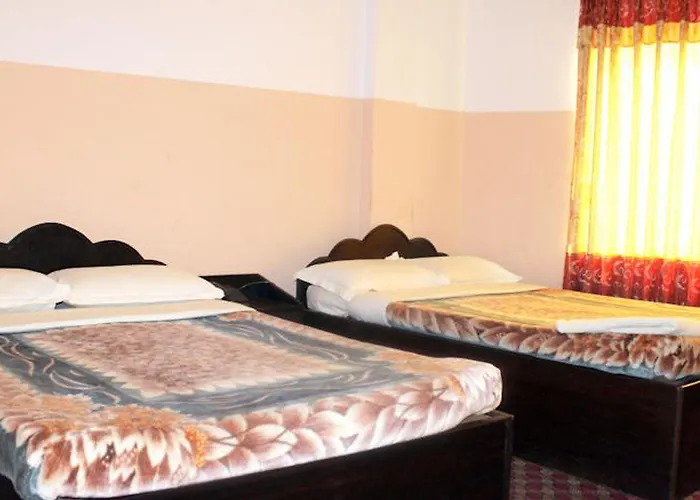 Pashupati Plaza Hotel 3*