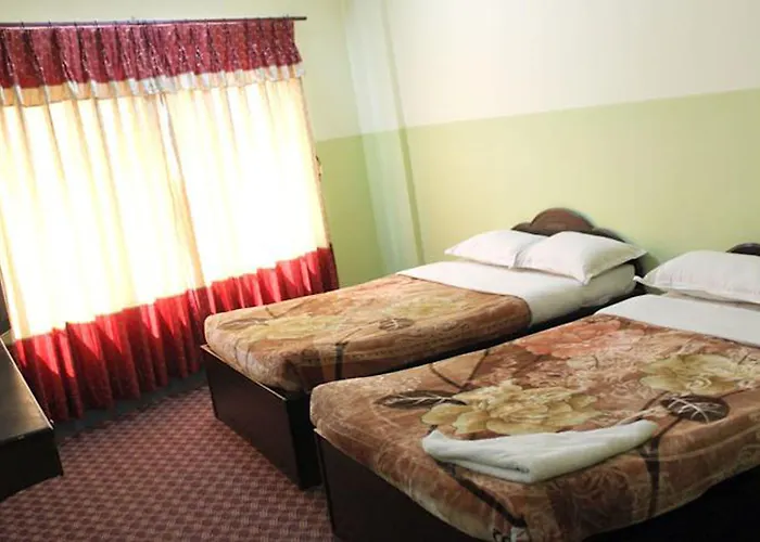 Hotel Pashupati Plaza 3*